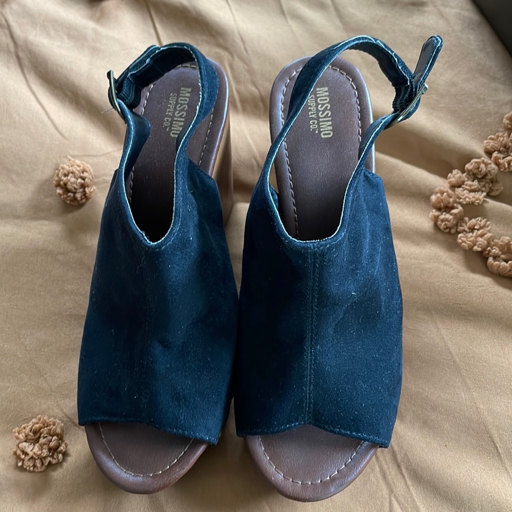 Black Mossimo wedges